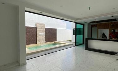 Casa en VENTA con PANELES SOLARES  y ALBERCA fracc lomas del so l