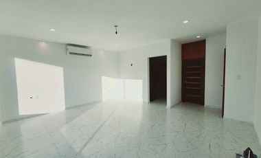 Casa en VENTA con PANELES SOLARES  y ALBERCA fracc lomas del so l