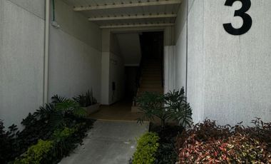 apartamento en arriendo en caminos de pangola. Cod A123072