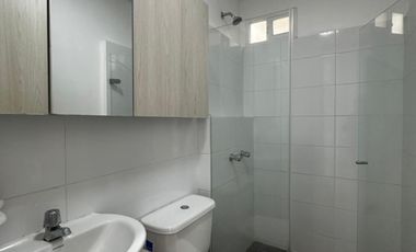 apartamento en arriendo en caminos de pangola. Cod A123072