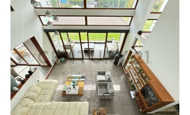 SE VENDE ESPECTACULAR PARCELA EN EL AGARROBAL II