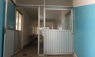 edificio en arriendo en las delicias. Cod A94170