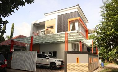 Rumah Strategis di Kota Subang, Ada Balkonnya