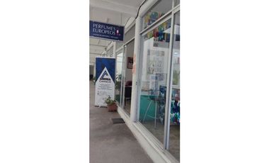 Locales en renta  plaza comercial santa Ana Chiautempan