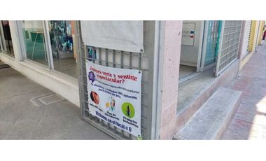 Locales en renta  plaza comercial santa Ana Chiautempan