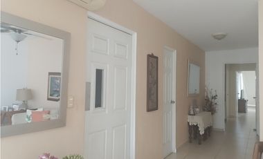 SEA CONFIABLE VENDE APARTAMENTOPH SOL DEL ESTE 3 RECAMARAS