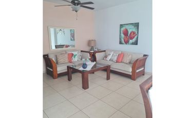 SEA CONFIABLE VENDE APARTAMENTOPH SOL DEL ESTE 3 RECAMARAS