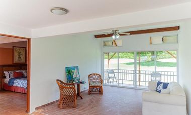 Se VENDE Casa de Playa en Costa Blanca Golf & Village - Rio Hato