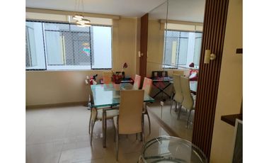 Se Vende Departamento Frente A Parque