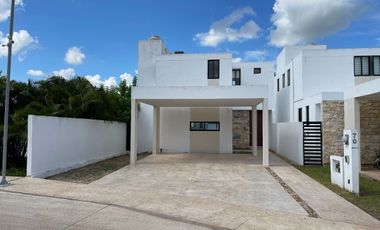 Casa en venta en privada, Conkal, Mérida, Yucatán