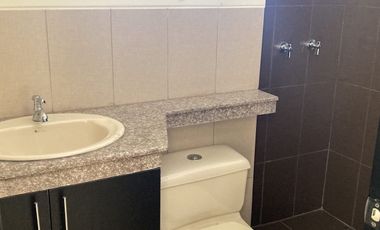 Venta de hermosa Casa para estrenar en Urbanización Mallorca Village, con Jacuzz (J Luna)