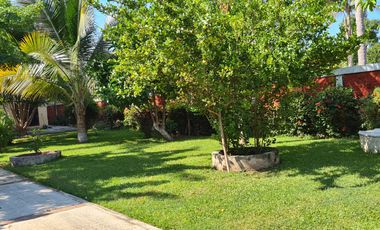 EN VENTA CASA EN ACAPULCO PIE DE LA CUESTA AMPLIO JARDIN A ORILLA DE CARRETERA