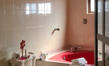 EN VENTA CASA EN ACAPULCO PIE DE LA CUESTA AMPLIO JARDIN A ORILLA DE CARRETERA