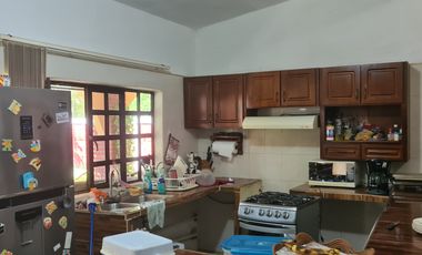 EN VENTA CASA EN ACAPULCO PIE DE LA CUESTA AMPLIO JARDIN A ORILLA DE CARRETERA