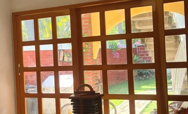 EN VENTA CASA EN ACAPULCO PIE DE LA CUESTA AMPLIO JARDIN A ORILLA DE CARRETERA