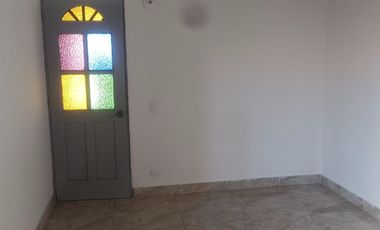 casa en arriendo en las flores. Cod A3161