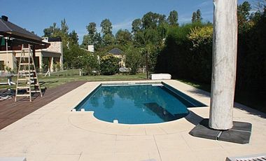 Casa en venta 5 amb en Campos de Alvarez