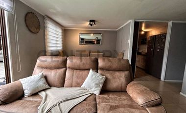 Se vende casa remodelada en Peñuelas