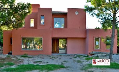 Costa Esmeralda - Casa en venta en barrio Residencial 1
