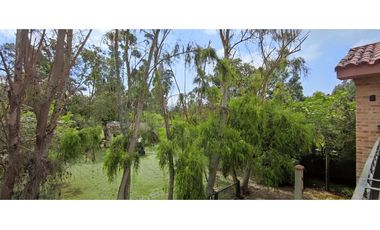 Casa con lote en venta en Los Pinos Club de Polo