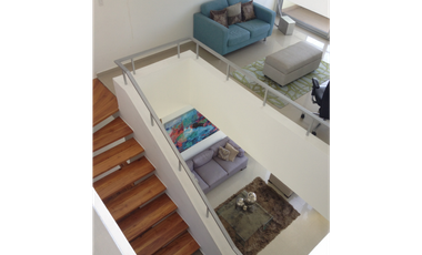 Se Vende Casa Dúplex en Costa Sur $ 393 k AB