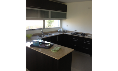 Se Vende Casa Dúplex en Costa Sur $ 393 k AB