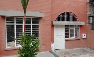 Se Vende Casa Independiente De 2 Pisos En Juanambú, Cali, Vale Del Cauca