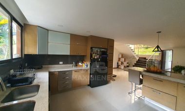 casa en arriendo en  aves maria. Cod A63063