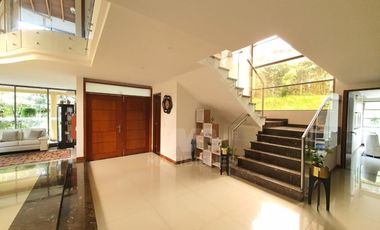 casa en arriendo en  aves maria. Cod A63063