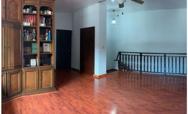 Venta de casa dúplex, La Alameda