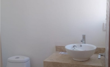 CASA EN VENTA EN PRIVADA PRADERAS DEL MAYAB MOD. TRÉBOL