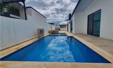 En Venta Casa Campestre Con Piscina Privada En Chinauta