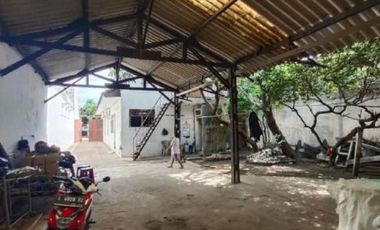 Rumah dan Gudang di Raya Kenjeran, Strategis, Hadap Selatan