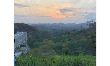 VENDO APARTAMENTO PH ALTAMIRA GARDENS CON TERRAZA 3 REC