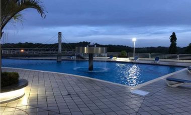 VENDO APARTAMENTO PH ALTAMIRA GARDENS CON TERRAZA 3 REC