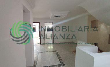 casa en arriendo en tejar. Cod A14904