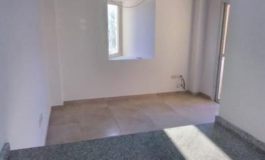 PRECIOSO MONOAMBIENTE EN ALQUILER CON BALCÓN Y PARRILLA.-