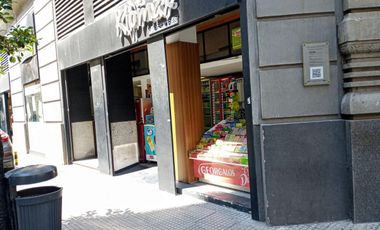 IMPONENTE LOCAL EN OCHAVA - SAN MARTIN Y PERON - ALQUILER  MICROCENTRO - SAN NICOLAS