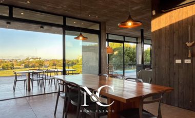 Casa en venta en Costa Esmeralda con vista a la Cancha de Golf
