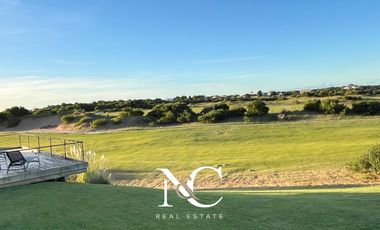 Casa en venta en Costa Esmeralda con vista a la Cancha de Golf