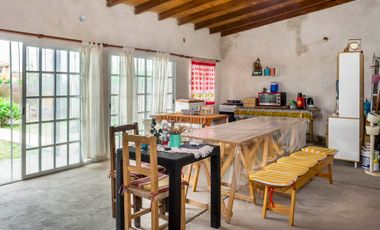 VENTA CASA DE CAMPO RETOÑOS DE COLON PILETA 1 DORM