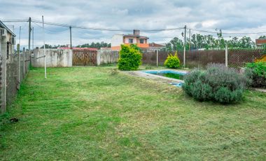 VENTA CASA DE CAMPO RETOÑOS DE COLON PILETA 1 DORM