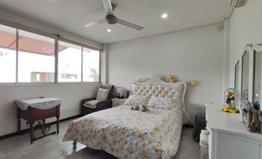 casa en venta en la floresta. Cod V29255