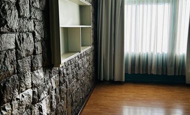 Casa en Venta en Casa frente plaza de armas Curacautin 343 mts 2 casa
