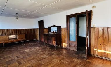 Casa en Venta en Casa frente plaza de armas Curacautin 343 mts 2 casa