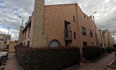 casa en venta en cortijo de serrezuela. Cod V1968
