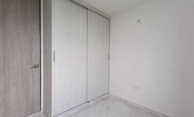 apartamento en arriendo en prados del este. Cod A31795