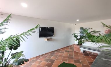 apartamento en arriendo en prados del este. Cod A31795