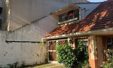 Casa PH en venta en Barrio Parque