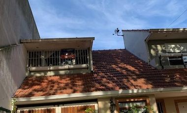 Casa PH en venta en Barrio Parque